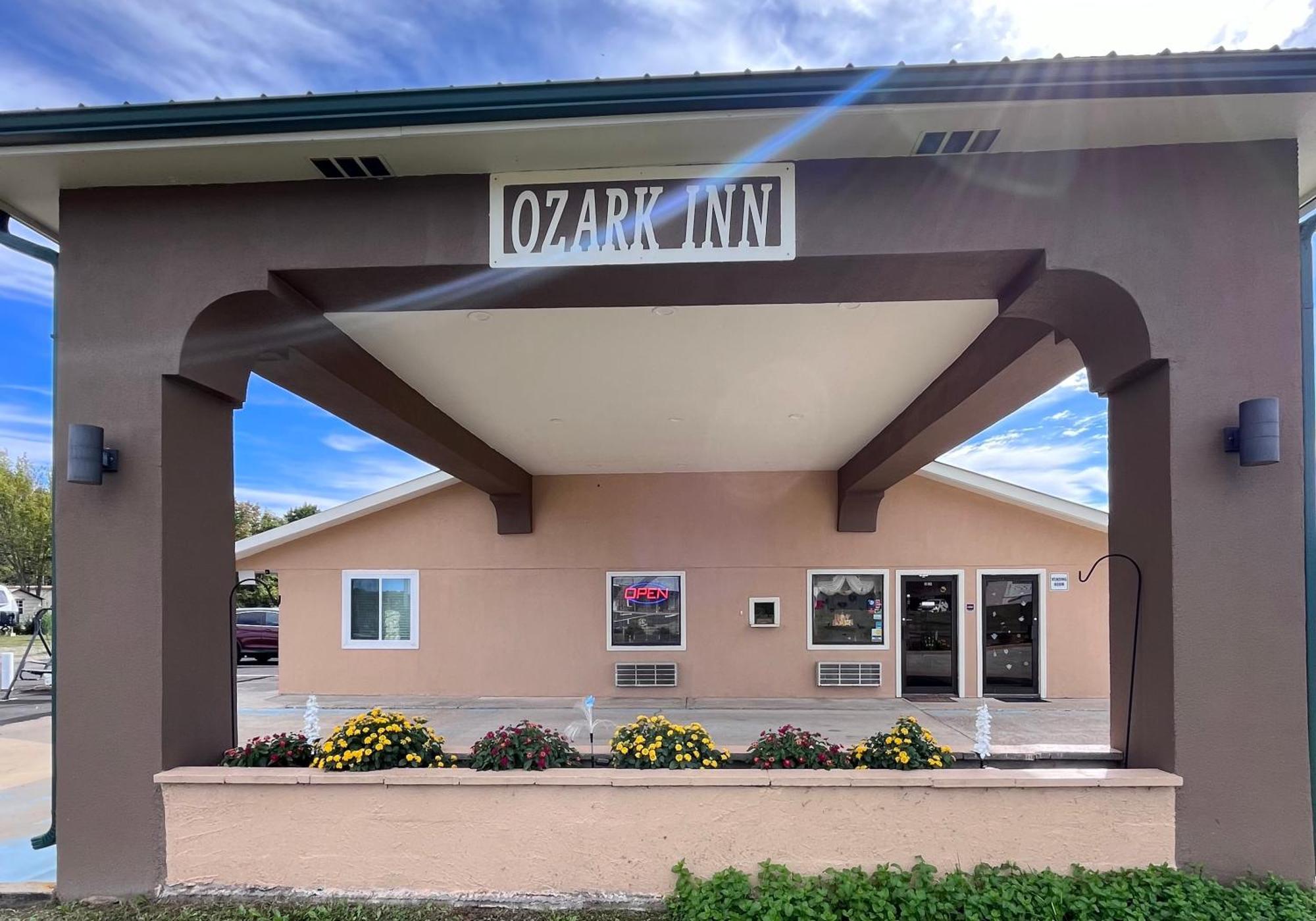 Ozark Inn Mena Esterno foto